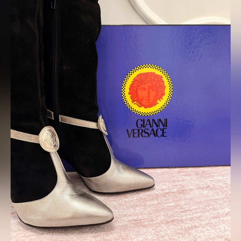 RARE 1994 Iconic Runway Gianni Versace boots!